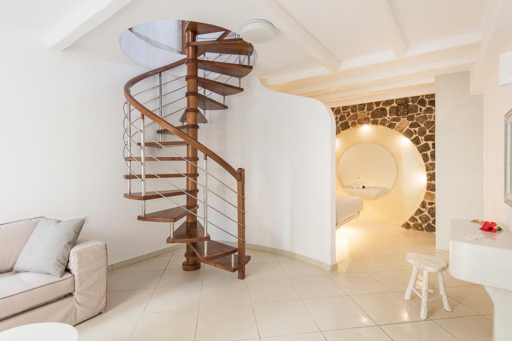Secret Earth Villas - Santorini คามารี ภายนอก รูปภาพ