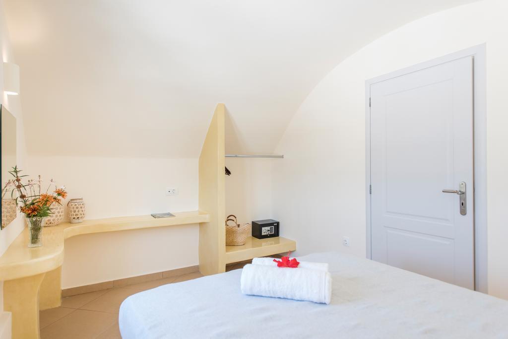 Secret Earth Villas - Santorini คามารี ภายนอก รูปภาพ